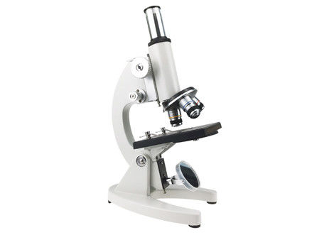 Des Studenten-50X-640X Löcher Biological Microscope Monocular-Mittel-drei