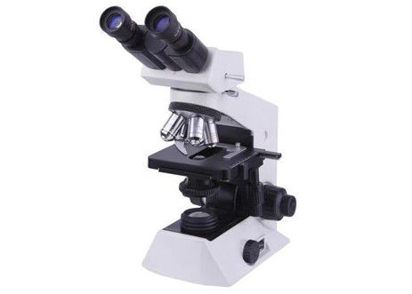 Biologisches Mikroskop des Laborcx21